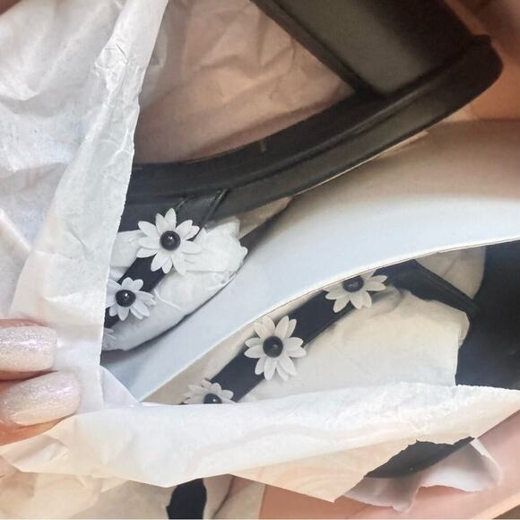 For Love & Lemons x Dolce Vita | Daphne Daisy Flip Flop Heel | Size 9 - Picture 2 of 6